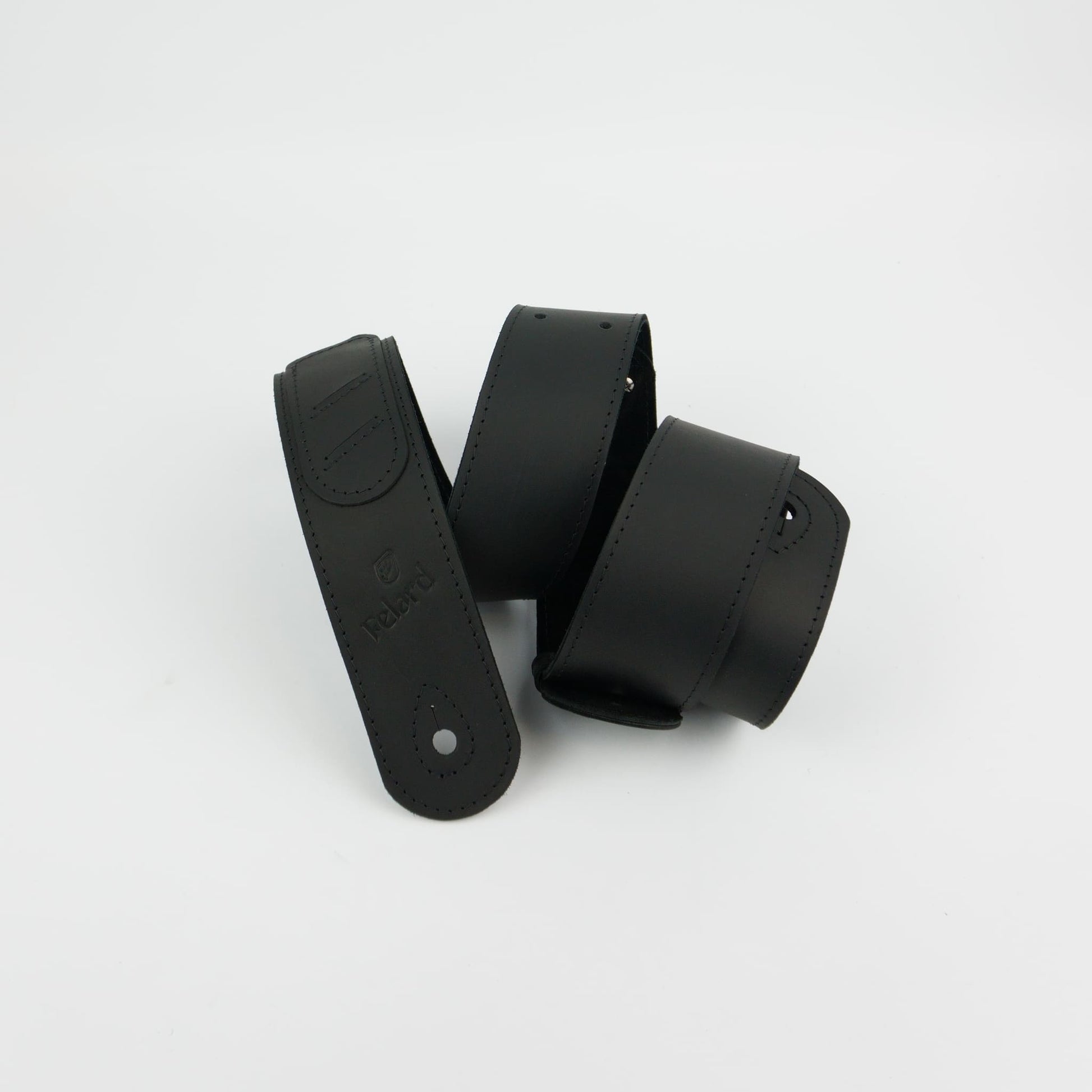Minimalist leather guitar strap for everyday playing